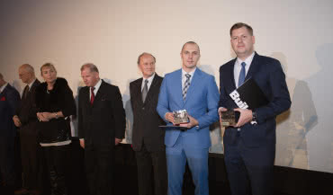 Napędzani współpracą - WIŚNIOWSKI i Somfy z TopBuildrem  za co-branding